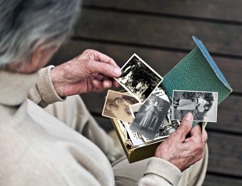 memories with early onset dementia 